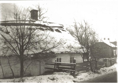 Stary dom pod strzechą na Chylówce 1974r.