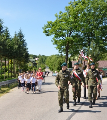 20 - lecie Nadania Imienia i Sztandaru SP w Dębowej_5